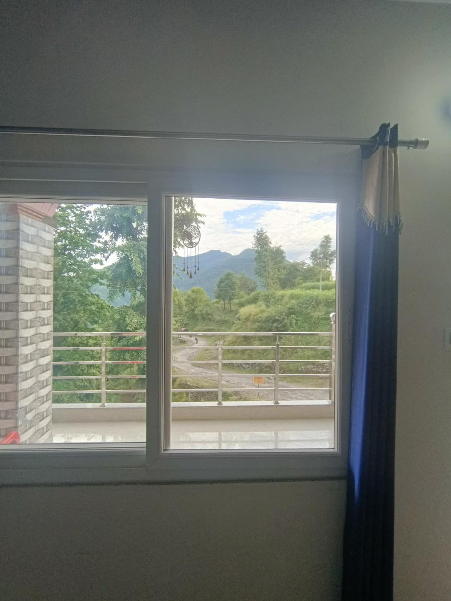 Nature Villa Rishīkesh Habitación foto